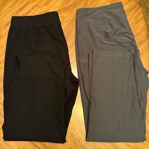Eileen Fisher 2 pairs of Leggings in Black +Gray Size Large